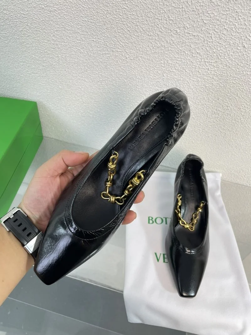 Tailored Bottega Veneta Shoes 12814