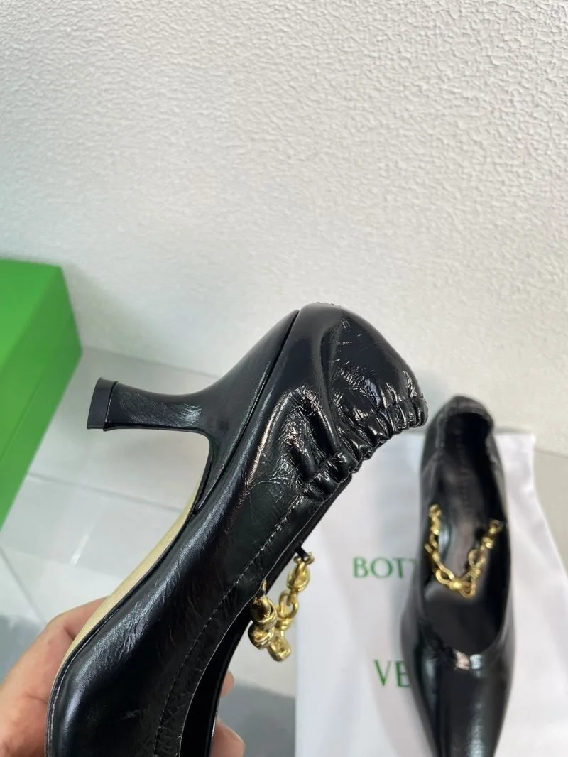 Tailored Bottega Veneta Shoes 12814