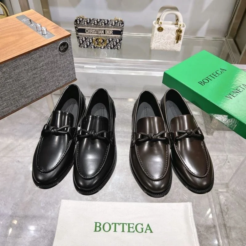 Compact Bottega Veneta Shoes 14595