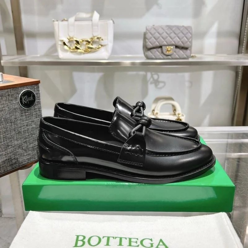 Compact Bottega Veneta Shoes 14595
