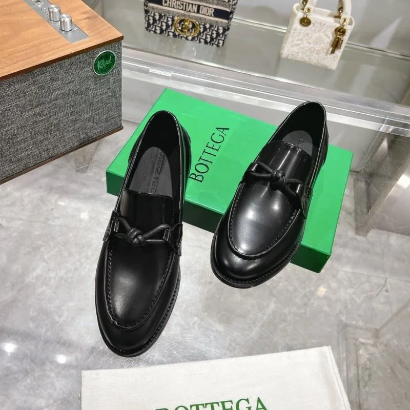 Compact Bottega Veneta Shoes 14595