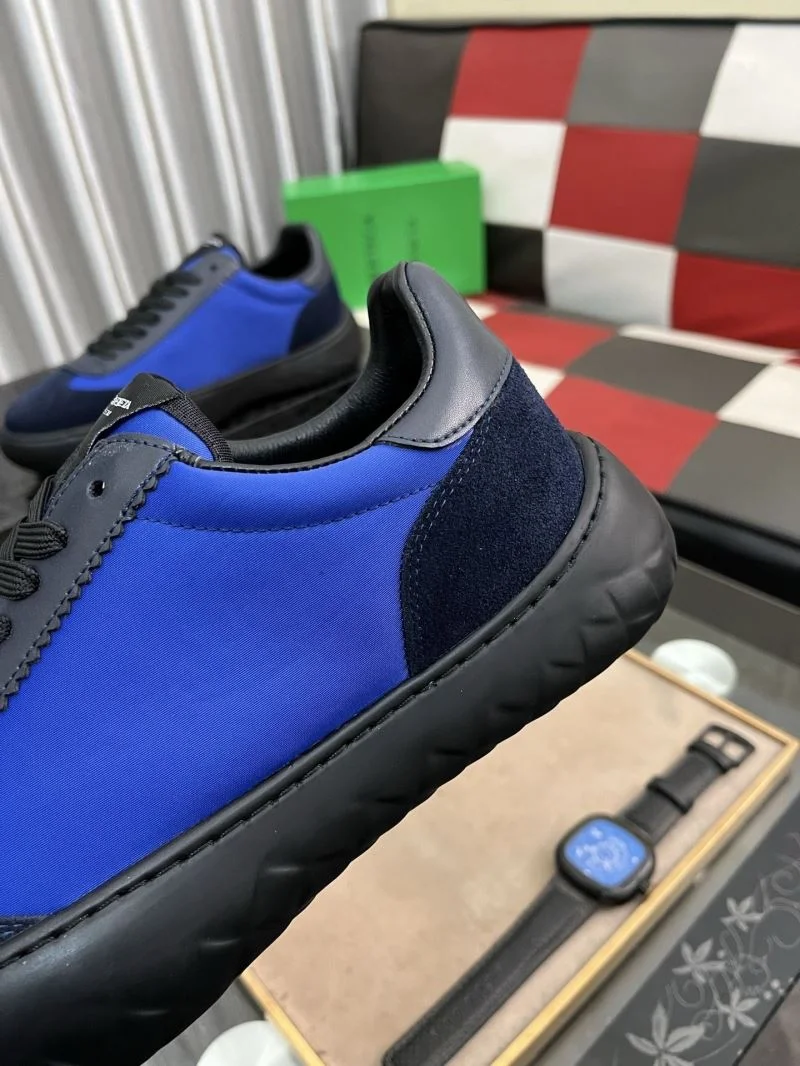 Sporty Bottega Veneta Shoes 14585