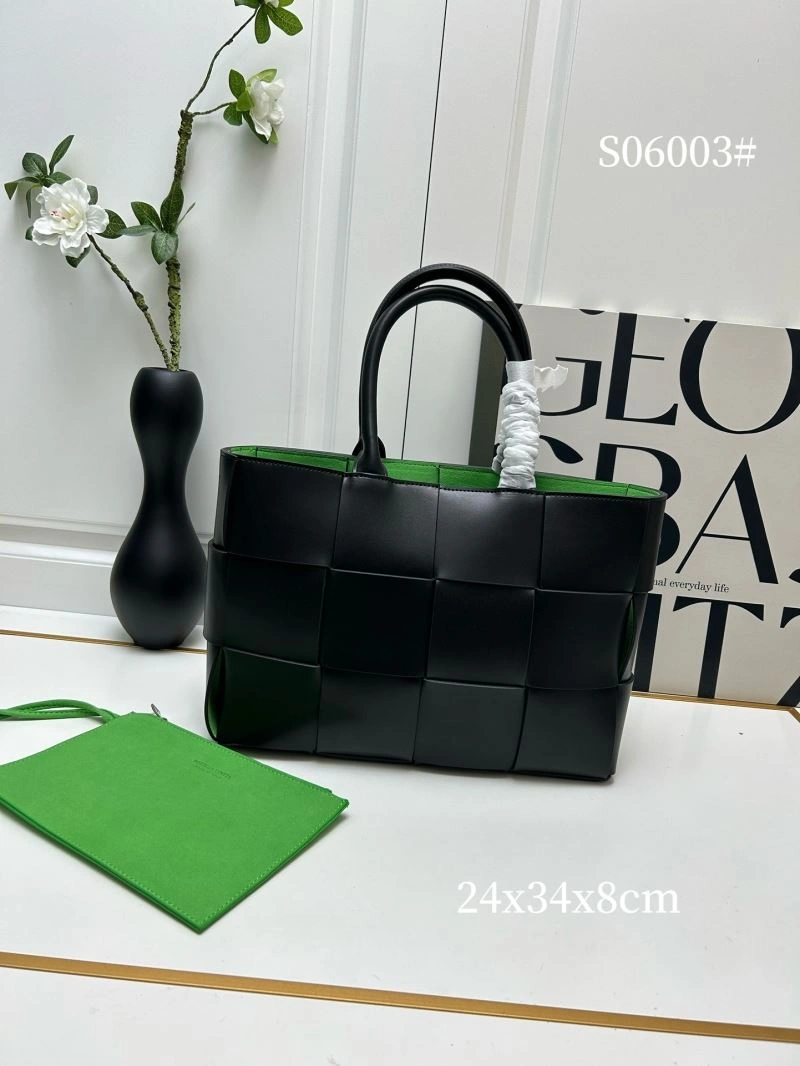 SmoothTexture Bottega Veneta Shopping Bags 84660