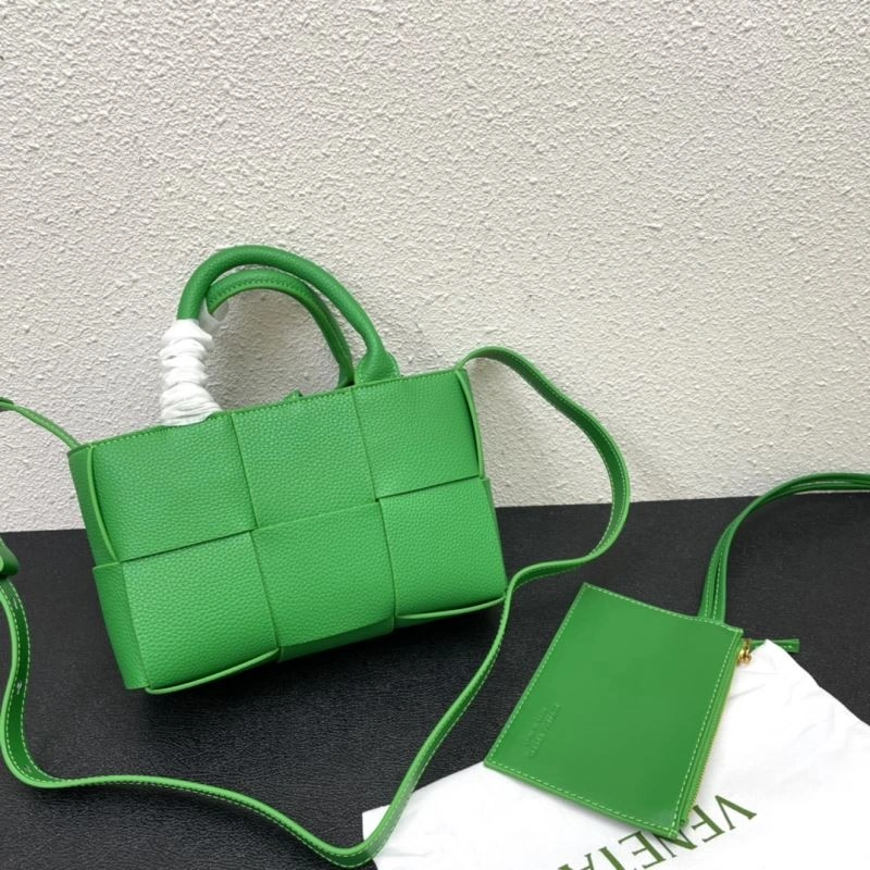 Seasonal Bottega Veneta Shopping Bags 84661