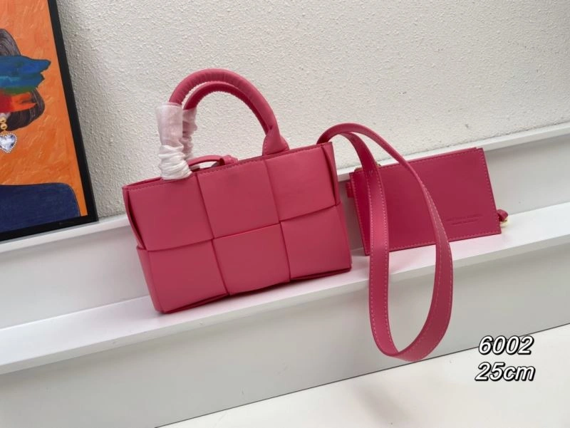 Bottega Veneta Shopping Bags Resilient 84698