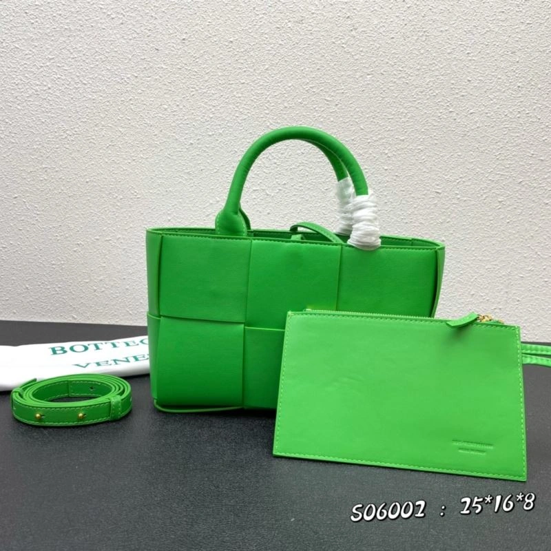 Neat Bottega Veneta Shopping Bags 84697