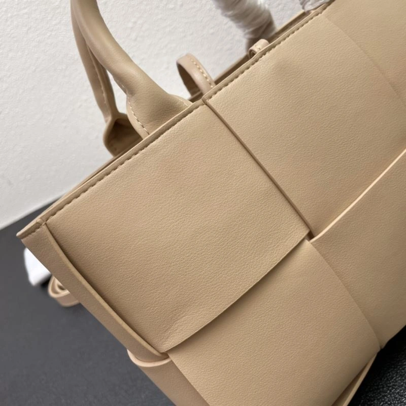 Bottega Veneta Shopping Bags FreshLook 84652