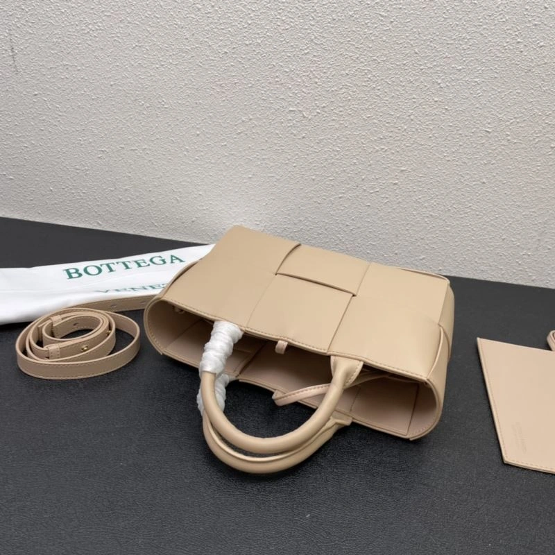 Bottega Veneta Shopping Bags FreshLook 84652