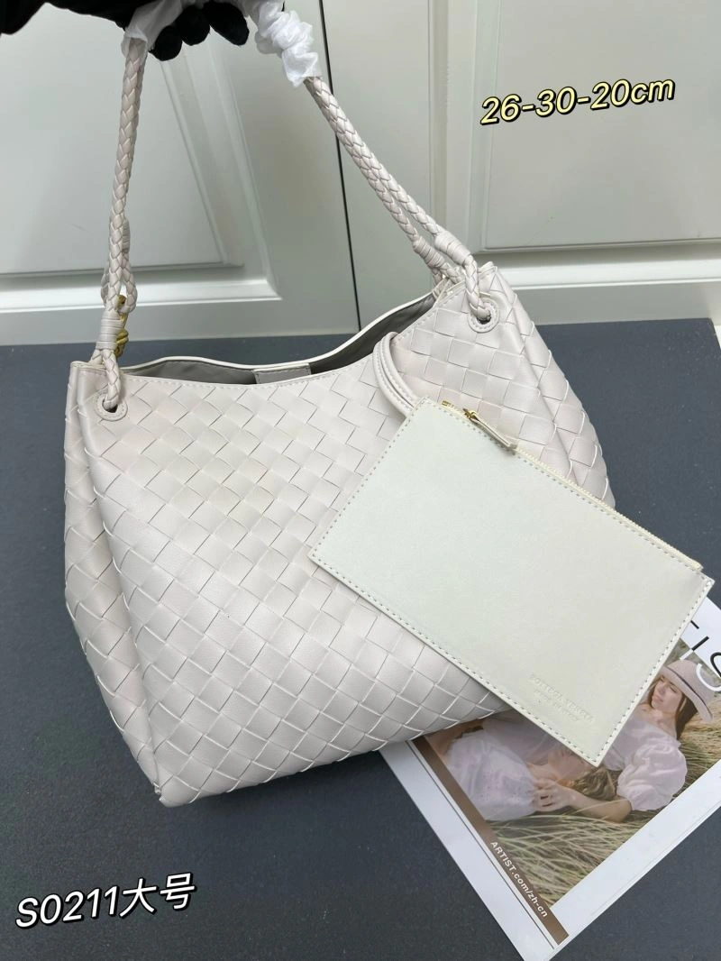 ModernLook Bottega Veneta Shopping Bags 84685
