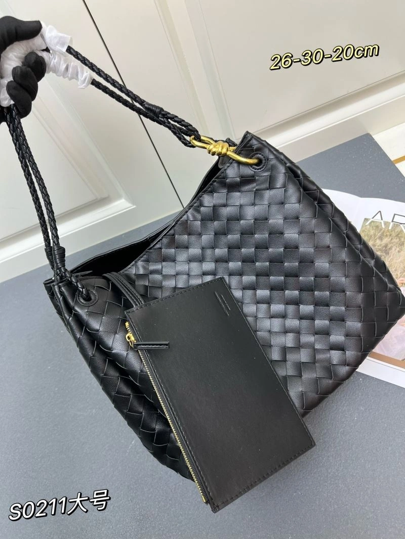 Sporty Bottega Veneta Shopping Bags 84651