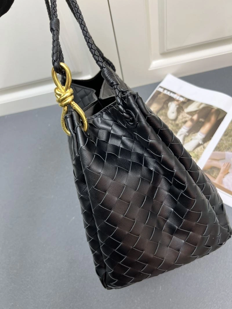 Sporty Bottega Veneta Shopping Bags 84651