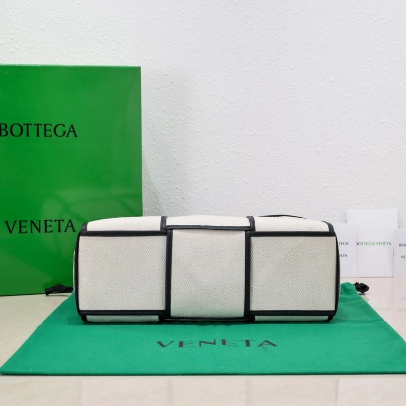 Fashionable Bottega Veneta Shopping Bags 68068