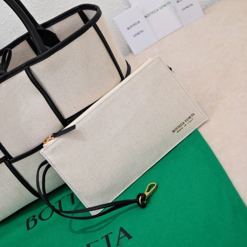 Fashionable Bottega Veneta Shopping Bags 68068