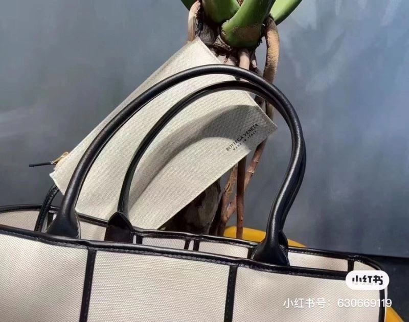 Fashionable Bottega Veneta Shopping Bags 68068