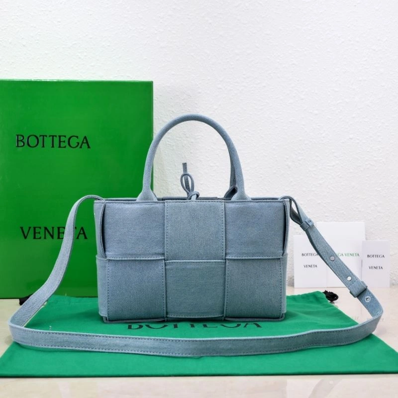 Bottega Veneta Shopping Bags UrbanChic 68052