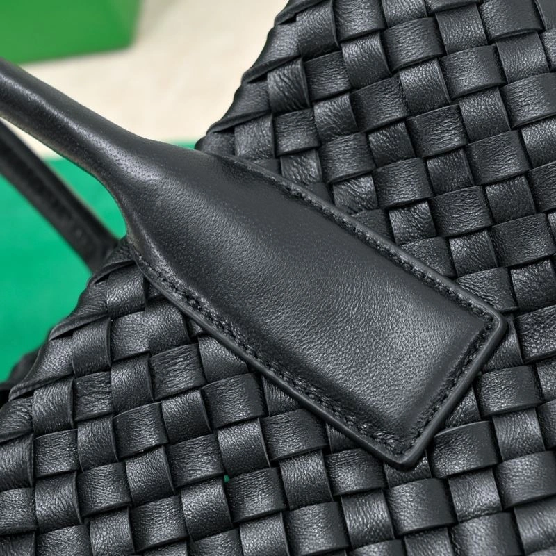 Bottega Veneta Shopping Bags Breathable 68043