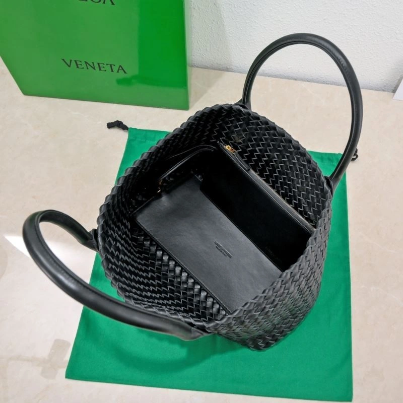 Bottega Veneta Shopping Bags Breathable 68043