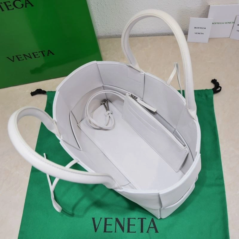 Bottega Veneta Shopping Bags WrinkleFree 68002
