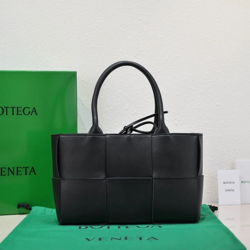 Bottega Veneta Shopping Bags WaterResistant 68087