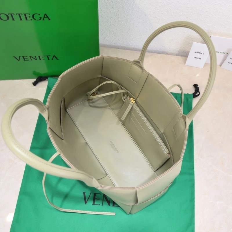 Bottega Veneta Shopping Bags Youthful 68005