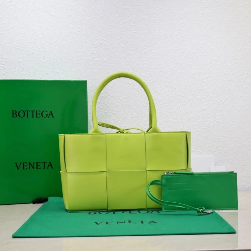 Bottega Veneta Shopping Bags StreetReady 68008
