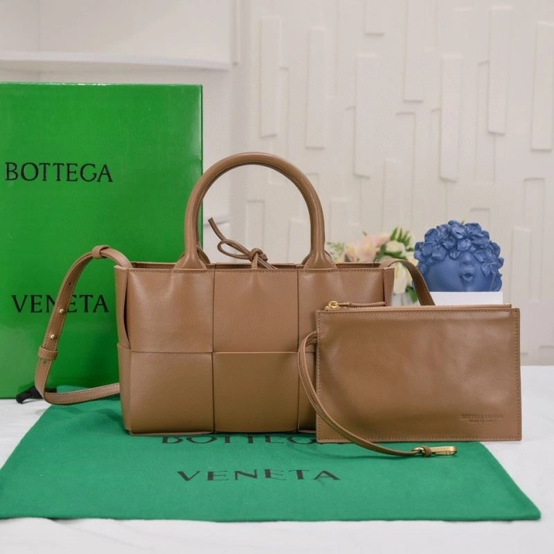 TechFriendly Bottega Veneta Shopping Bags 67979