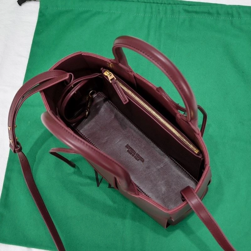 Reliable Bottega Veneta Shopping Bags 67944