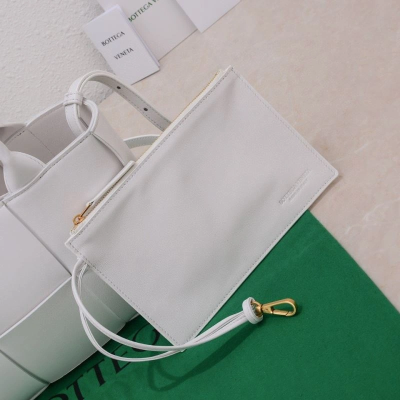Bottega Veneta Shopping Bags Timeless 67936