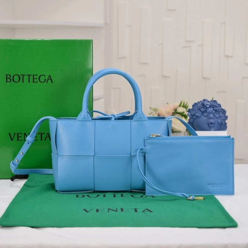 Bottega Veneta Shopping Bags Snug 67971