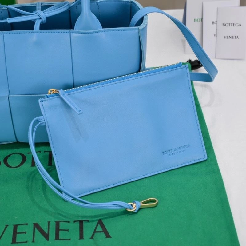 Bottega Veneta Shopping Bags Snug 67971