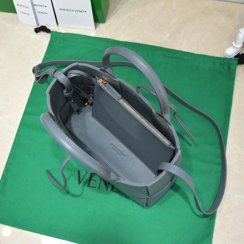 Bottega Veneta Shopping Bags Modern 67947