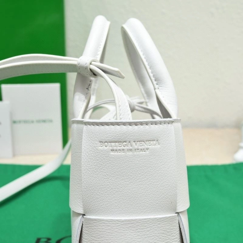 Bottega Veneta Shopping Bags Practical 67940