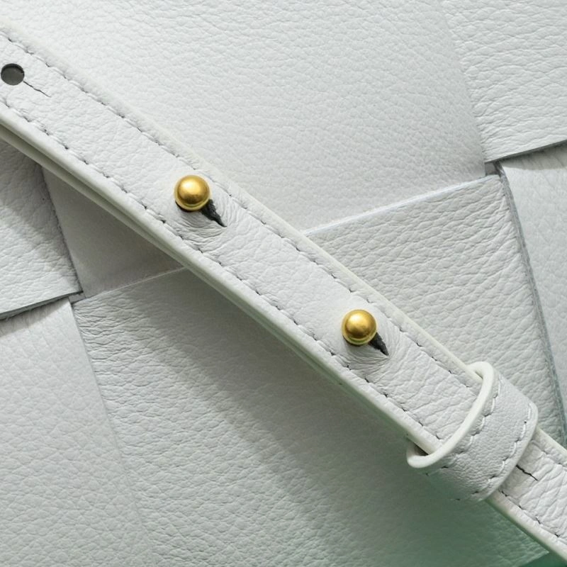 Bottega Veneta Shopping Bags Practical 67940