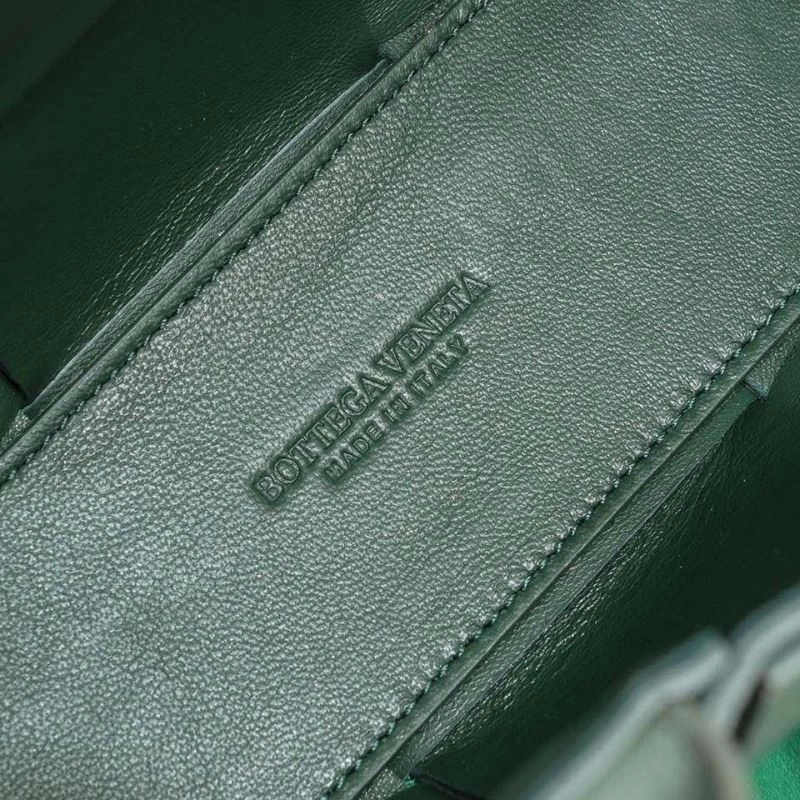 ZeroBulk Bottega Veneta Shopping Bags 67932