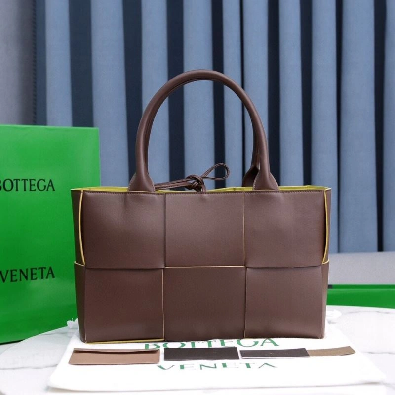 Breathable Bottega Veneta Shopping Bags 67935