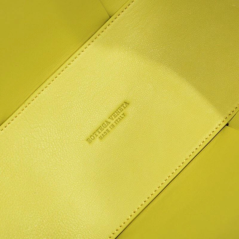Breathable Bottega Veneta Shopping Bags 67935