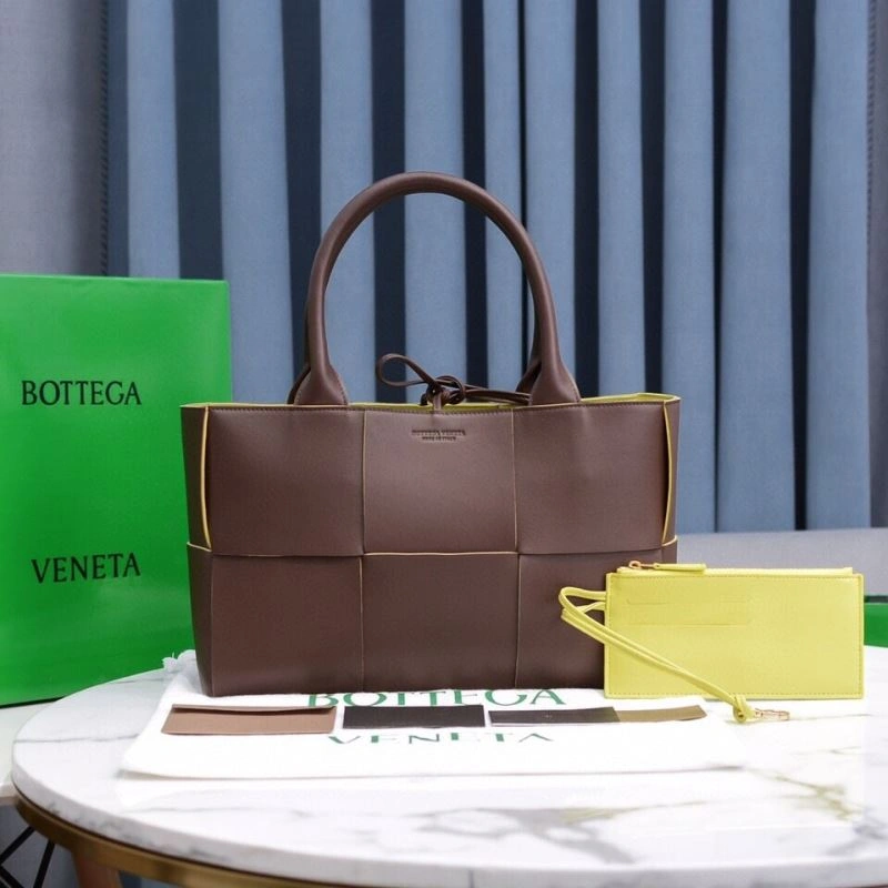 Breathable Bottega Veneta Shopping Bags 67935