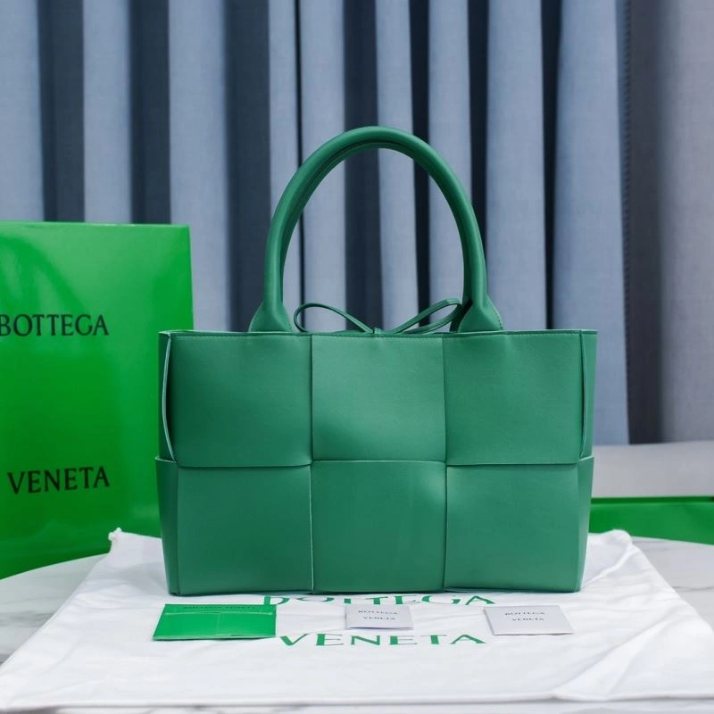 Supportive Bottega Veneta Shopping Bags 67931