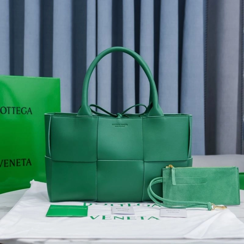Supportive Bottega Veneta Shopping Bags 67931