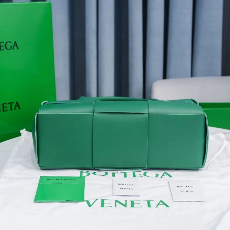 Supportive Bottega Veneta Shopping Bags 67931