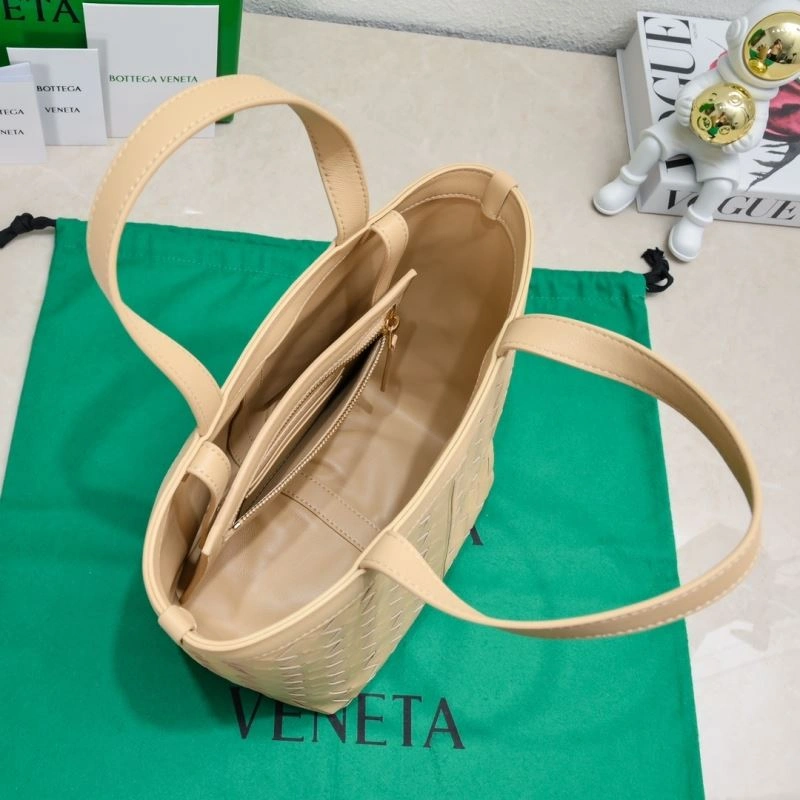 GoAnywhere Bottega Veneta Shopping Bags 67919