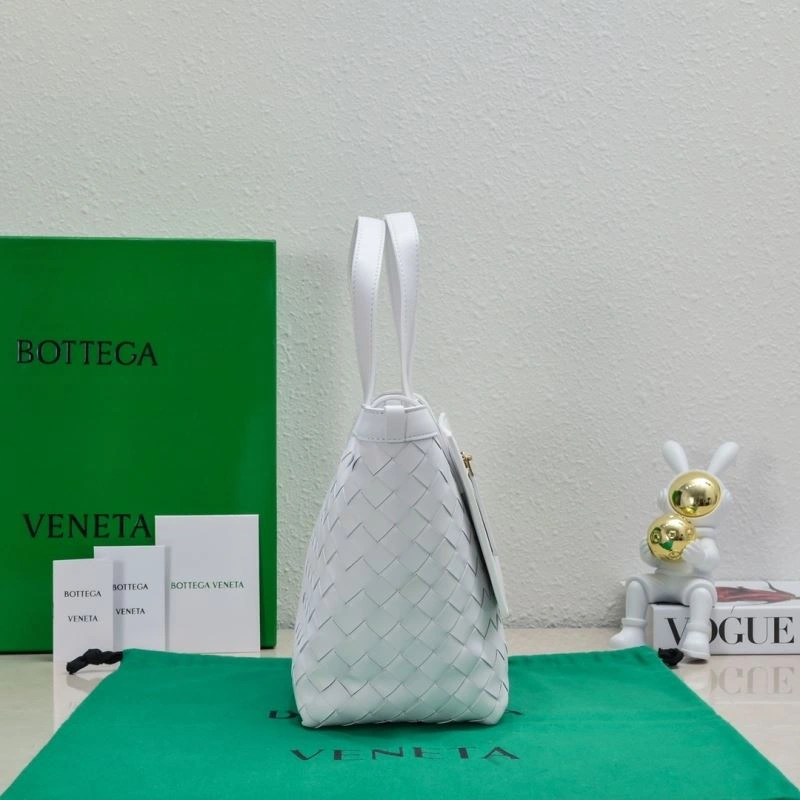 SunProtective Bottega Veneta Shopping Bags 67923