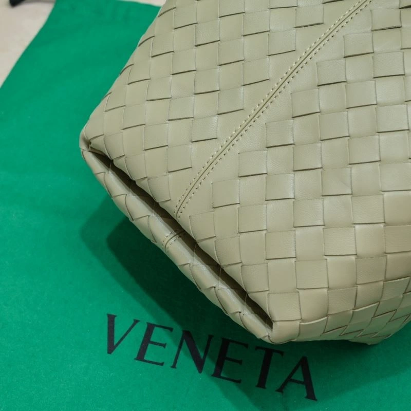 WaterResistant Bottega Veneta Shopping Bags 67917