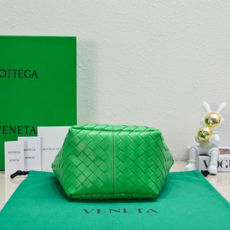 Bold Bottega Veneta Shopping Bags 67876