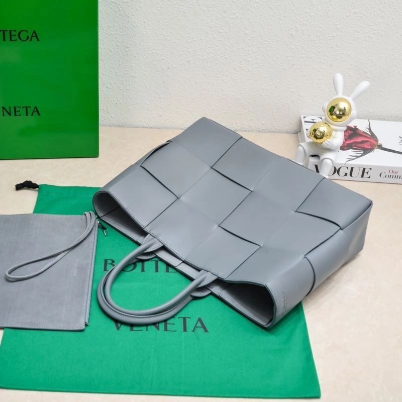 Bottega Veneta Shopping Bags Youthful 67846