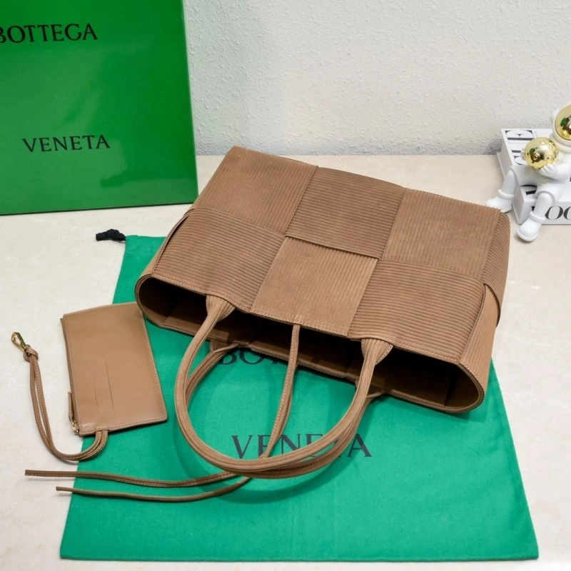 Minimalist Bottega Veneta Shopping Bags 67801