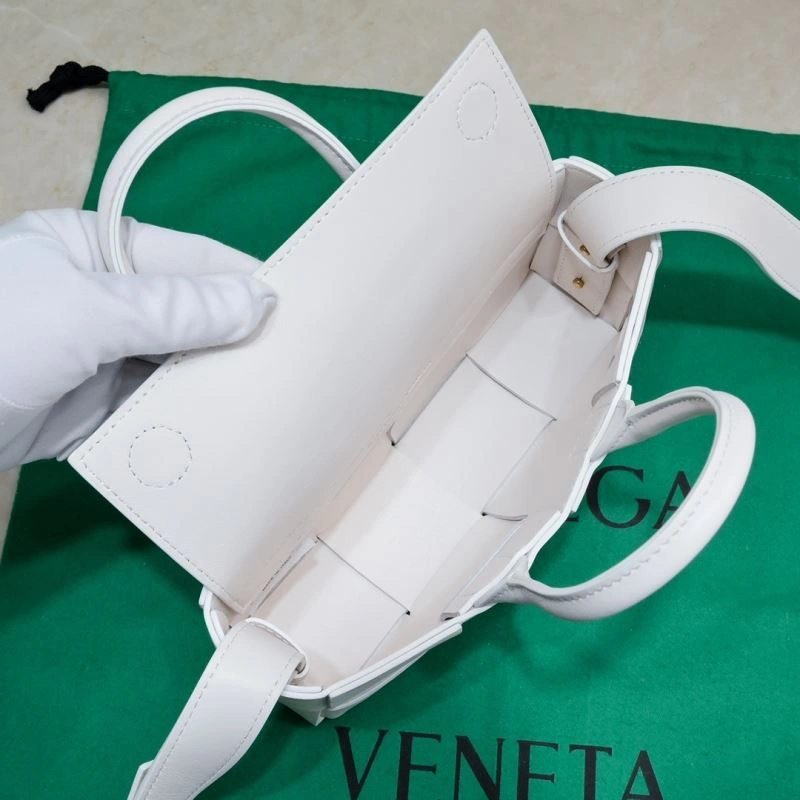 Bottega Veneta Shopping Bags Attractive 67798