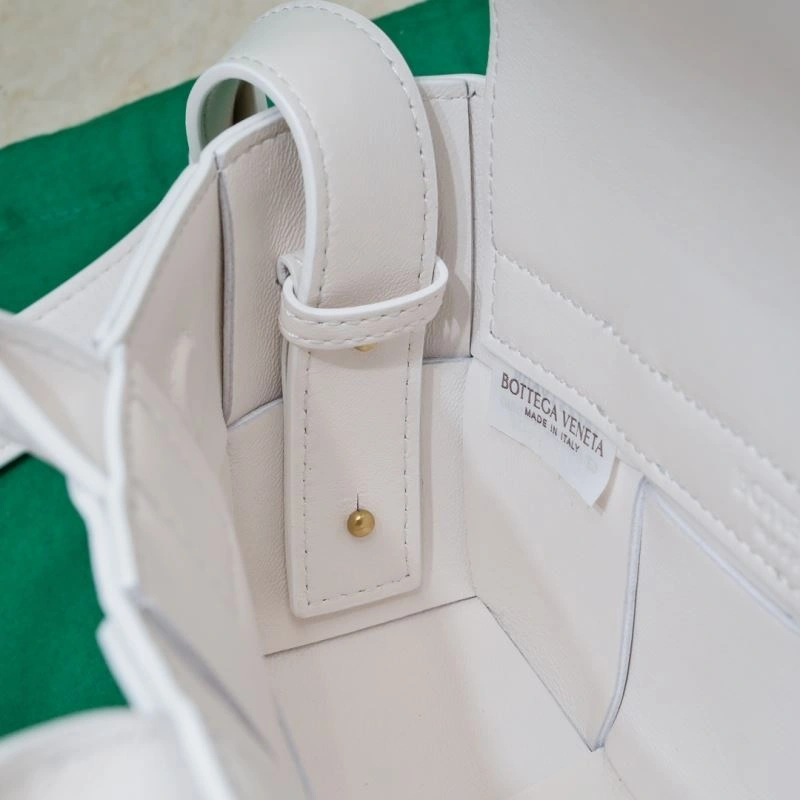 Bottega Veneta Shopping Bags Attractive 67798