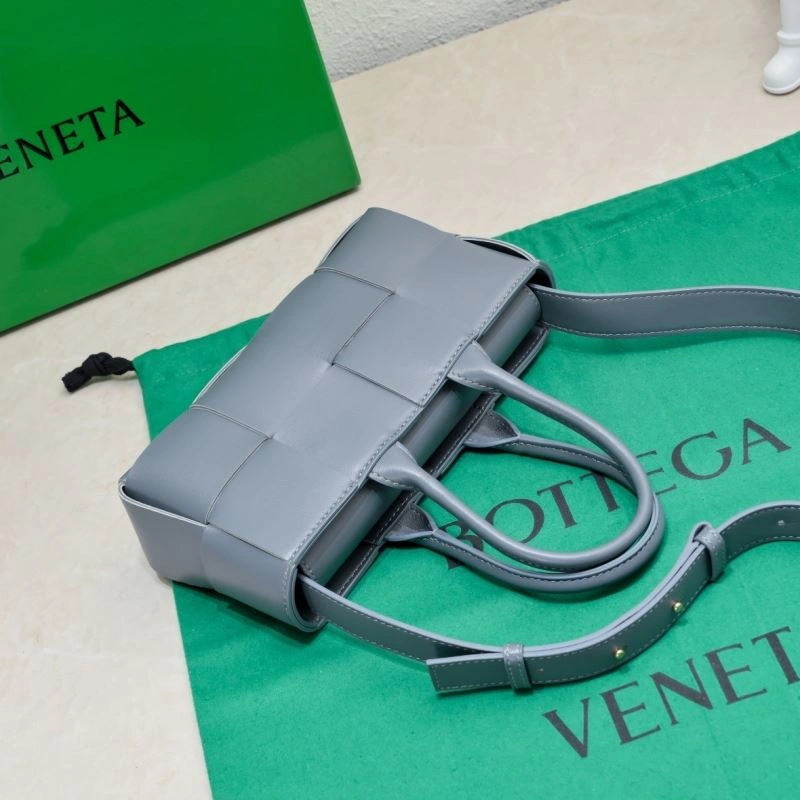 Classic Bottega Veneta Shopping Bags 67881
