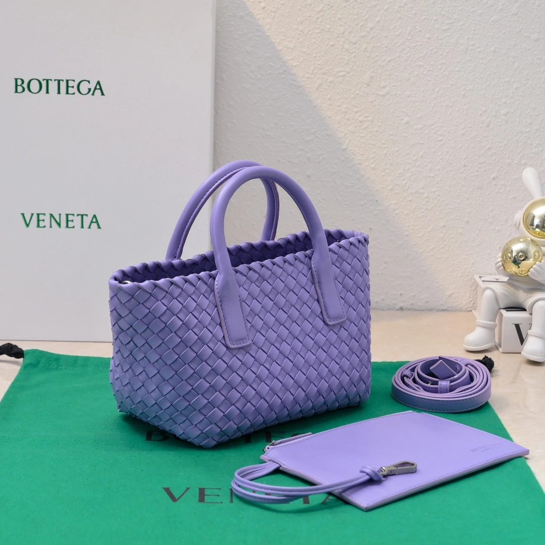 Snug Bottega Veneta Shopping Bags 67699